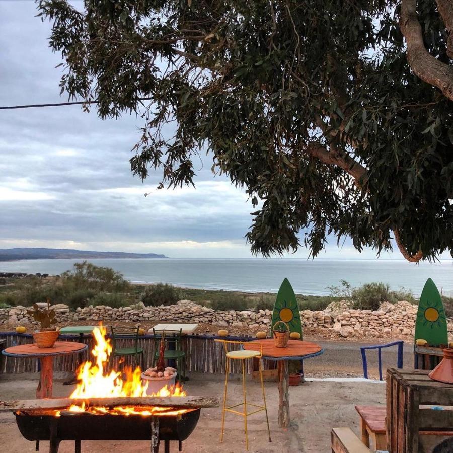 Surf Housemaroc Hostel เอสเซาอิรา ภายนอก รูปภาพ