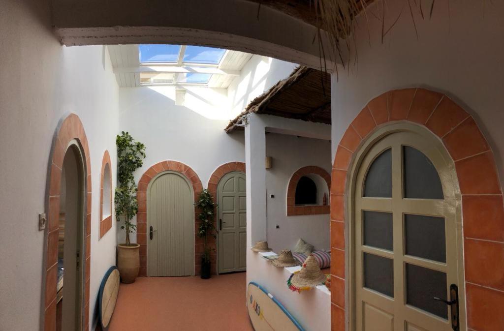 Surf Housemaroc Hostel เอสเซาอิรา ภายนอก รูปภาพ